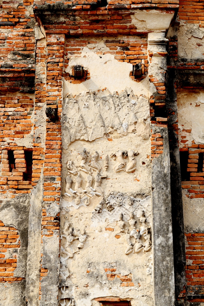 Lokation: Thailand | Phranakhon Si Ayutthaya | Pharnakhon Si Ayutthaya | Ban Khlong Takhian Kategorien: Relief, Datum: 06.02.2016