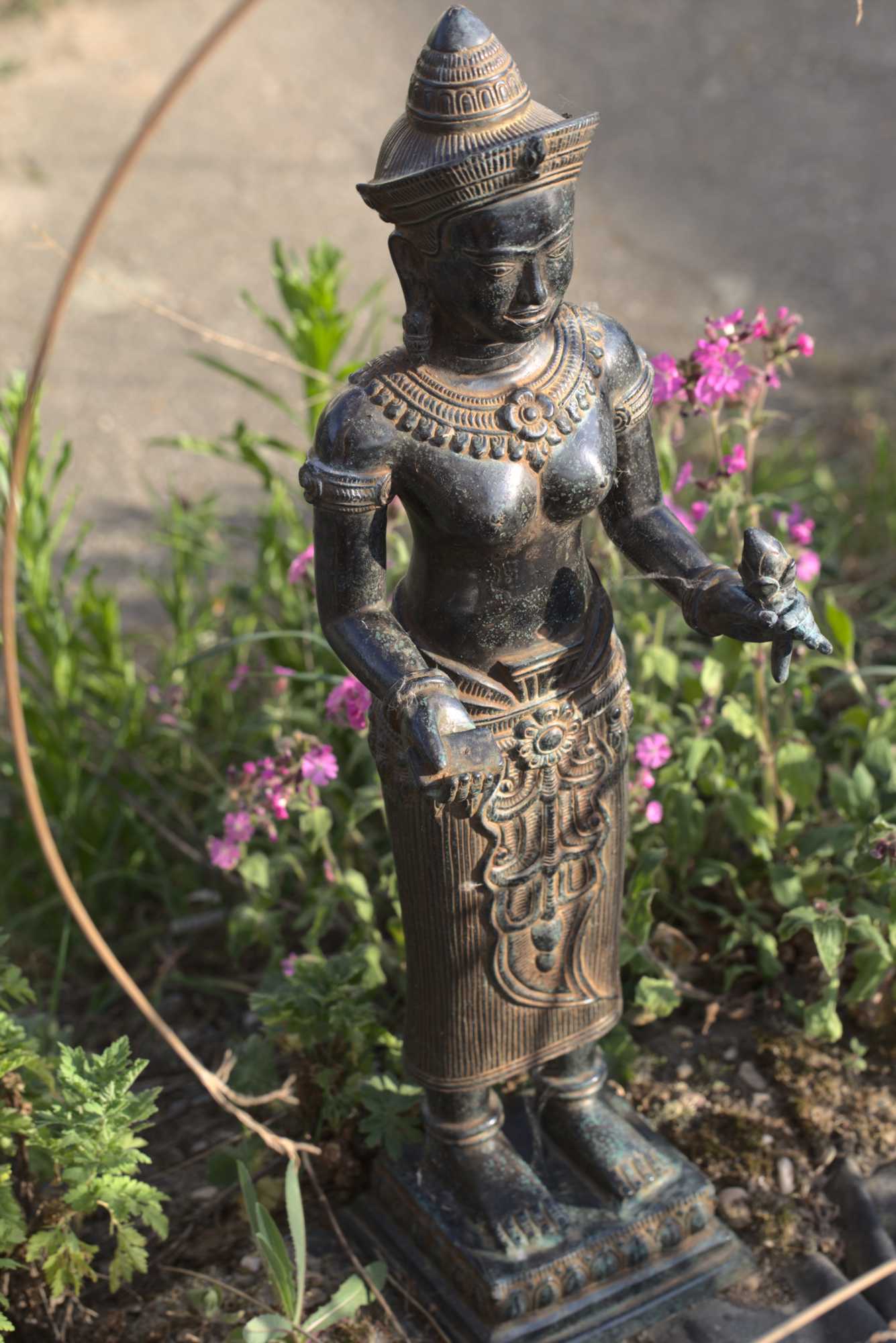 Lokation: Deutschland | Nordrhein-Westfalen | Heinsberg | Wassenberg Kategorien: Buddha, Hortus rusticus, Datum: 24.04.2020