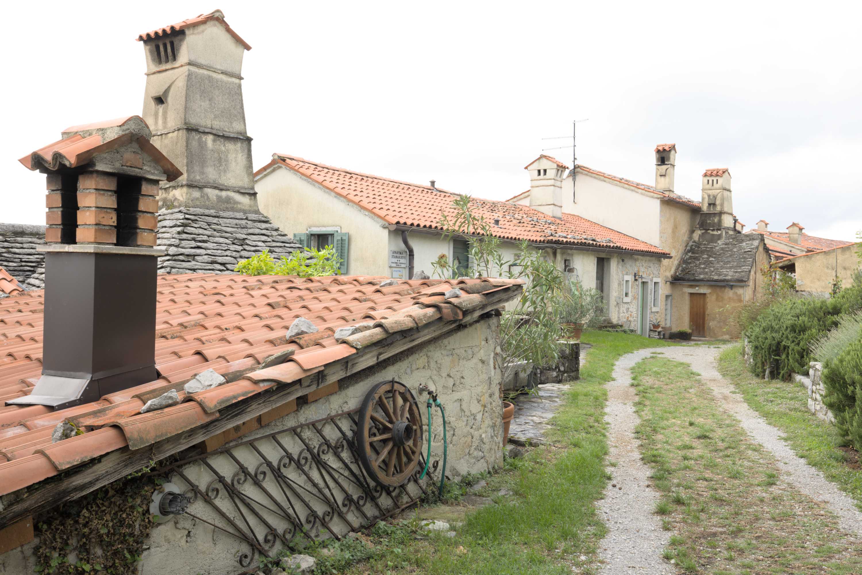 Lokation: Slowenien | Westslowenien | Küsten- und Karstgebiet | Komen Kategorien: Haus, Datum: 15.09.2022